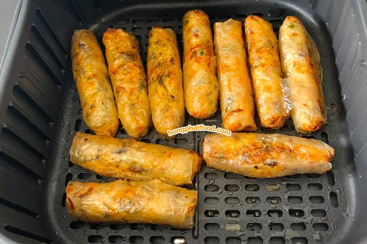 Air frying Vietnamese spring roll
